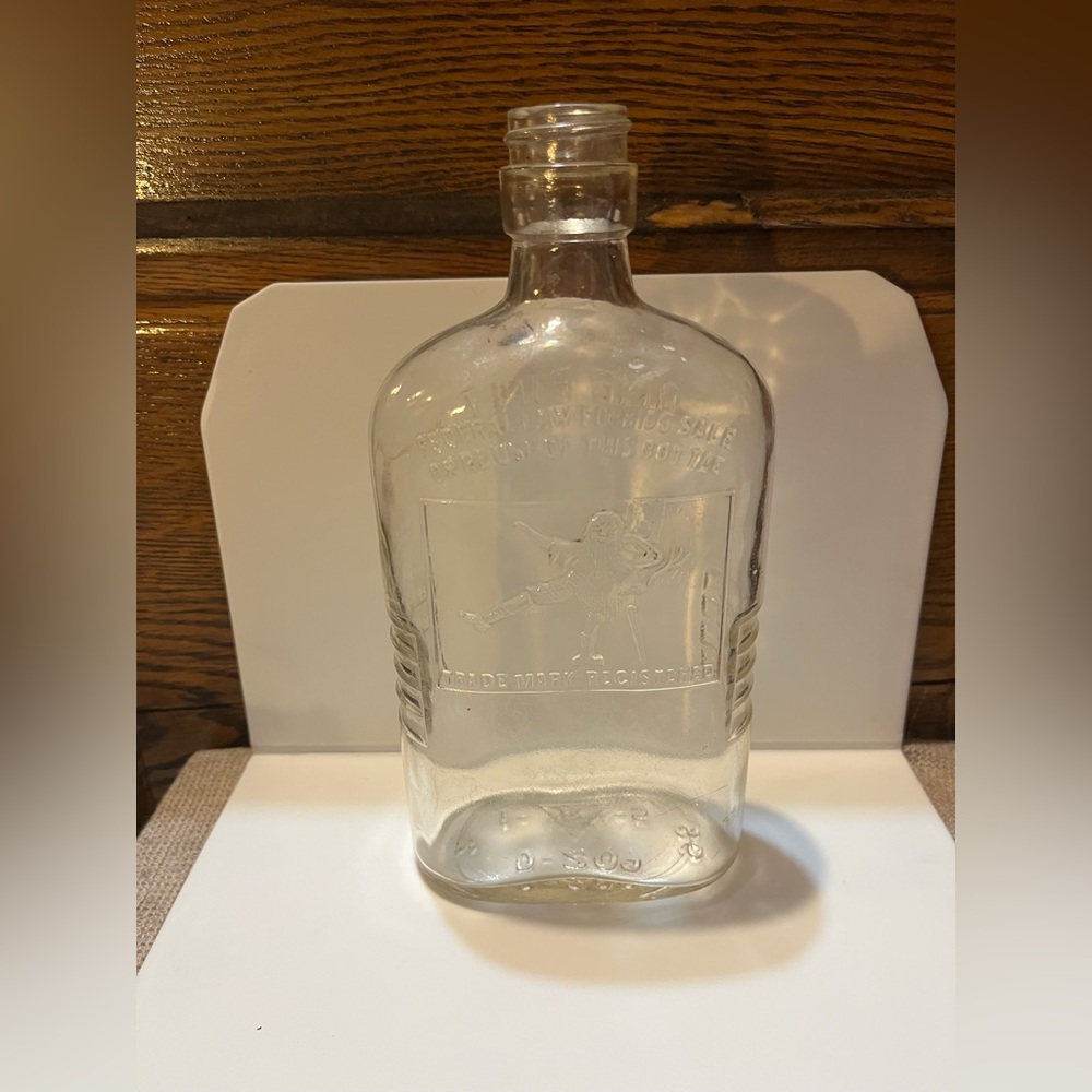 Lincoln Inn Whiskey Flask Vintage Etched Bottle Dominion Glass Montreal 1930’s